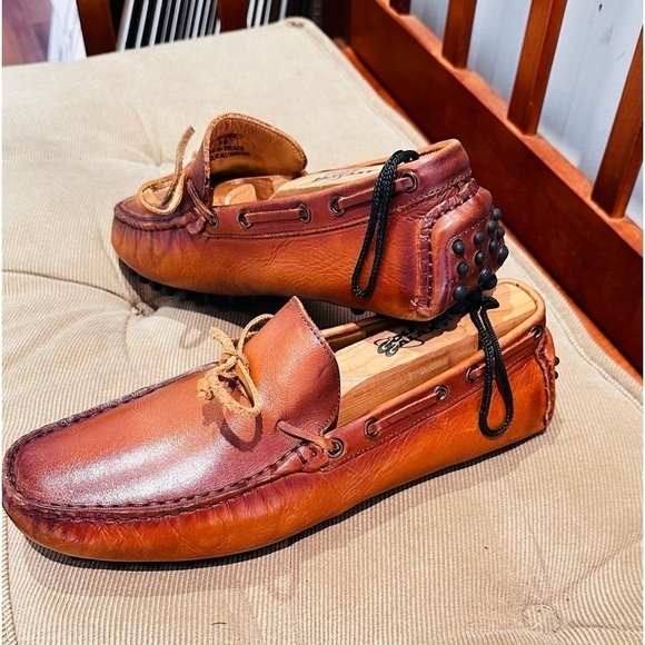 Saks Fifth Ave Mens Leather Driving Loafers. - Picture 1 of 14